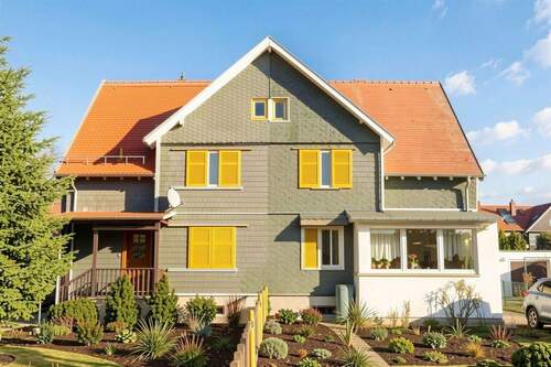 Außenansicht - 4 Zimmer Doppelhaushälfte zum Kaufen in Dresden