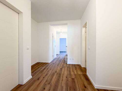 Eingangsbereich - 3 Zimmer Etagenwohnung zum Kaufen in Niederkassel