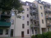 Hausansicht Rückseite - 2 Zimmer Etagenwohnung in Chemnitz