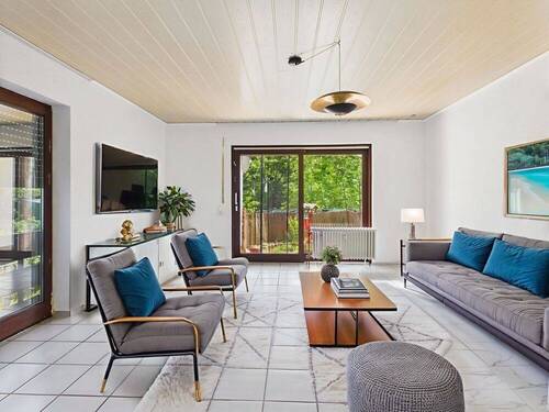 Visualisierung Wohnen - Charmante 2-ZKB-Wohnung mit Terrasse und Blick ins Grüne