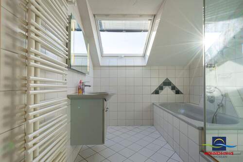 1 (2).jpg - 7 Zimmer Etagenwohnung in Bad Dürrheim