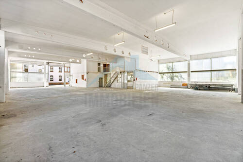 Impressionen - Großzügige Lagerhalle mit gepflegtem Mehrfamilienhaus in zentraler Lage von Kassel!