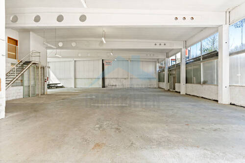 Impressionen - Halle zum Kaufen in Kassel