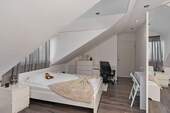 Hauptwohnung Zimmer 3 Dachgeschoss - 