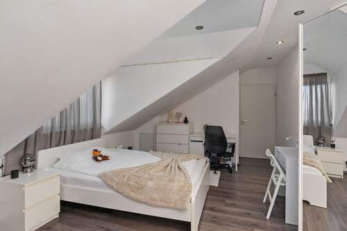 Hauptwohnung Zimmer 3 Dachgeschoss - 