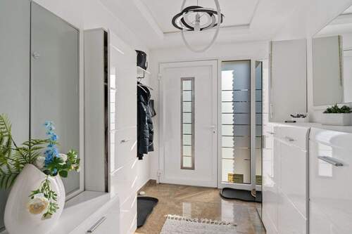 Hauptwohnung (Wohnfläche von 267,69 m²) Windfang - 1 Zimmer Mehrfamilienhaus, Wohnhaus zum Kaufen in Tecklenburg