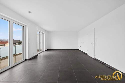 Wohnen, Essen, Küche - Etagenwohnung mit 103,60 m&sup2; in Neustadt an der Donau zur Miete