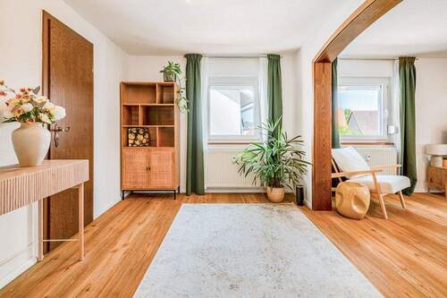 5-Zimmer-Wohnung (OG) - 