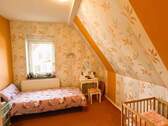 Zimmer 1 im Dachgeschoss - 