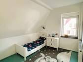 Zimmer 2 im Dachgeschoss - 