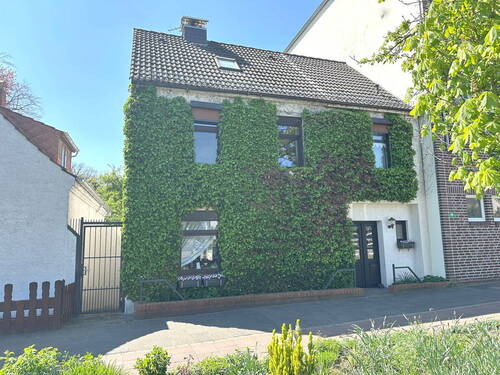 Bild 1 - PURNHAGEN-IMMOBILIEN - Mitten in Vegesack und doch so ruhig - Charmantes Einfamilienhaus mit zwei Terrassen!