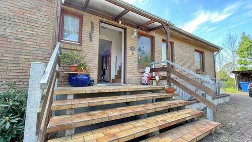 Eingangsbereich Haustür 2 - 