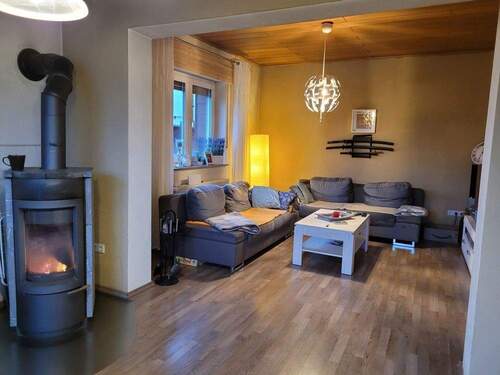 Wohnzimmer mit Kamin - 