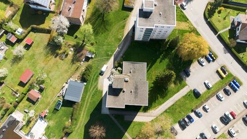 Gebäudeansicht Vogelperspektive - 2 Zimmer Etagenwohnung zum Kaufen in Aldingen