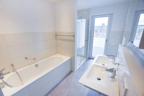 Ensuitbad Ansicht 2 - 