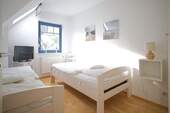 Schlafzimmer 2 - 