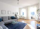 Großes Wohnzimmer - 3 Zimmer Etagenwohnung in Hamburg