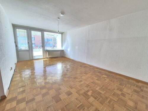 Wohnbereich 1 - 2 Zimmer Etagenwohnung zum Kaufen in Neufahrn bei Freising