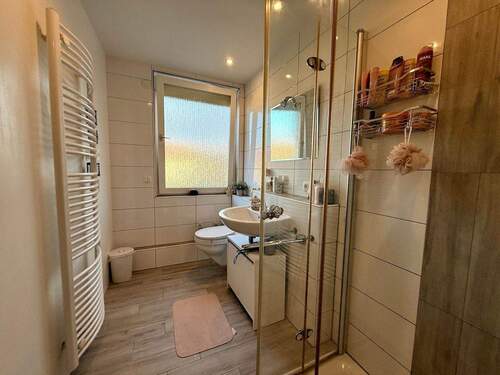 Badezimmer OG links - 