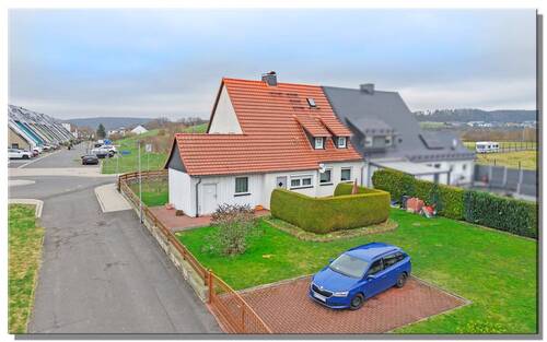 Titel - Familienfreundliche DHH in beliebter Lage, Kassel-Ost