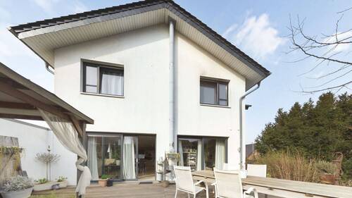 Terrasse - 5 Zimmer Einfamilienhaus zum Kaufen in Bünde