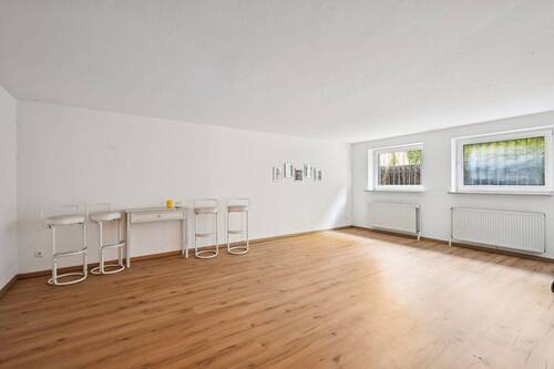 Großer Raum im Untergeschoss - Einfamilienhaus mit 182,00 m&sup2; in Berlin zum Kaufen
