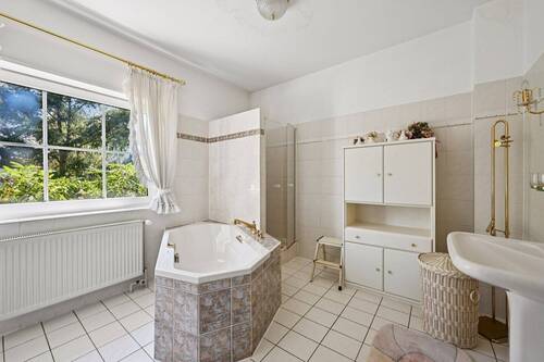 Badezimmer im Erdgeschoss - 