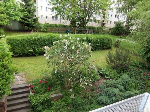 grüner Innenhof - Etagenwohnung mit 101,60 m&sup2; in Chemnitz zur Miete