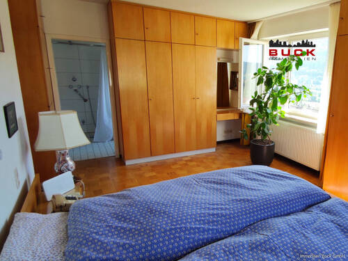 Erdgeschoss Schlafzimmer Blick Richtung Bad - 
