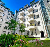 Unser kleines Erdgeschoss-Juwel: Wertig sanierte 2-Zimmer-Wohnung mit Stuck, Wohnküche, Terrasse - Berlin Halensee