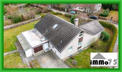 Aussenansicht - Freistehendes Einfamilienhaus nach Kernsanierung - Galerie, Wellnessbereich und Bauplatz im Garten