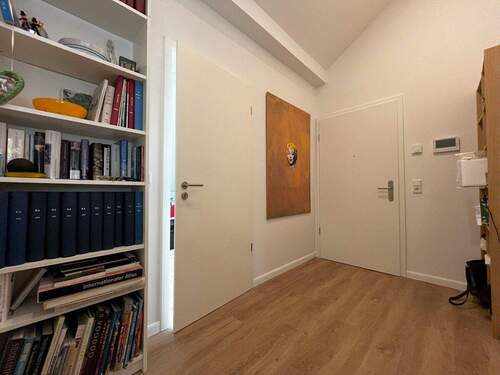 Eingangsbereich - 2 Zimmer Etagenwohnung zur Miete in Bremerhaven/Schiffdorferdamm