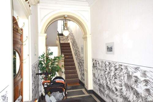 Eingang Ansicht 2 - Mehrfamilienhaus, Wohnhaus in Mönchengladbach