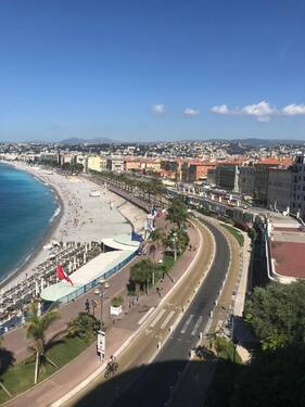 Nizza - 3 Zimmer Etagenwohnung in Nizza