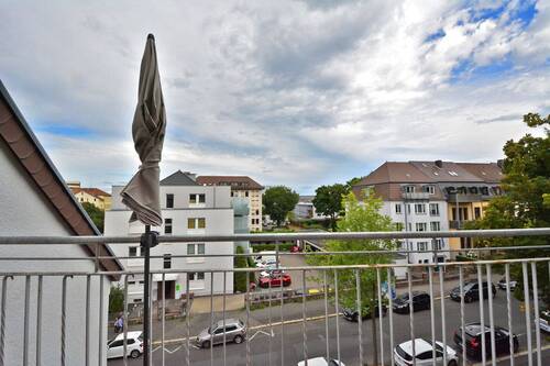 W8 - Balkon z Straßenseite - 