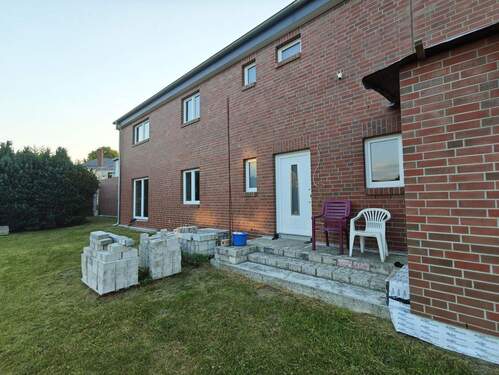 Hauseingang f. Ausbauwohnungen - 