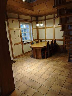 Eingang mit Essplatz - 