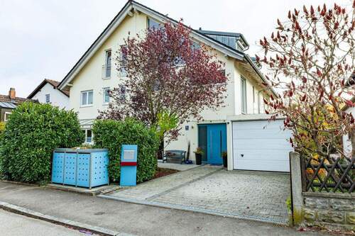 Ansicht Nordseite - 5 Zimmer Doppelhaushälfte zum Kaufen in München