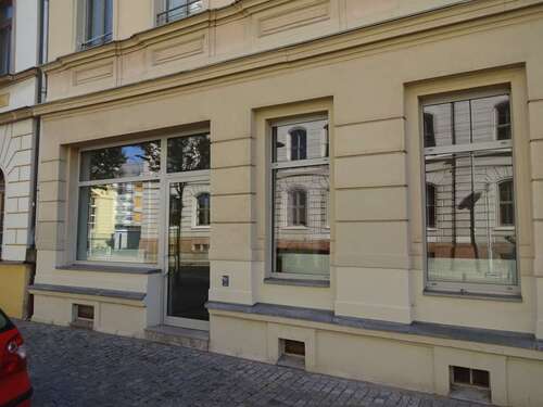 Eingang - Büro zur Miete in Zwickau
