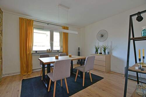 25-5512 - Wohnen Essplatz - 