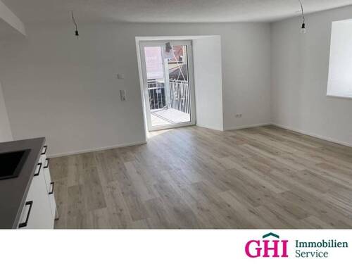 Wohnzimmer - 2 Zimmer Etagenwohnung zum Kaufen in Emmingen-Liptingen