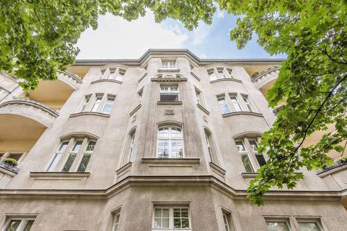 Hausansicht - 6 Zimmer Etagenwohnung in Berlin