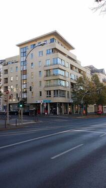 20141019_101716.jpg - Tiefgaragenstellplatz in Berlin-Mitte zu vermieten.