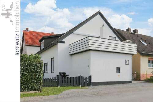 002 - Seitenansicht - 8 Zimmer Doppelhaushälfte zum Kaufen in Löhne