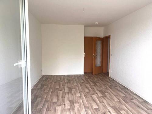 Blick ins Wohnzimmer - 