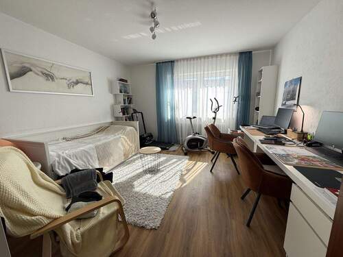 3. Zimmer 1.OG rechts - 