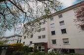 Außenansicht - Familienfreundliche 3 Zimmerwohnung mit zwei Balkonen