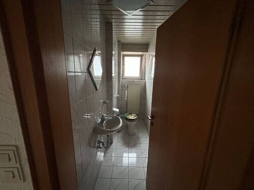 WC - 
