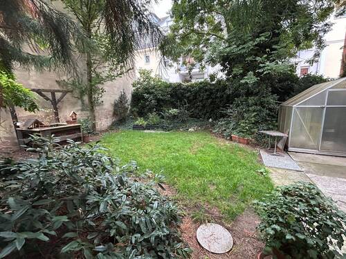 Garten - Mehrfamilienhaus, Wohnhaus mit 390,00 m² in Weiden in der Oberpfalz zum Kaufen