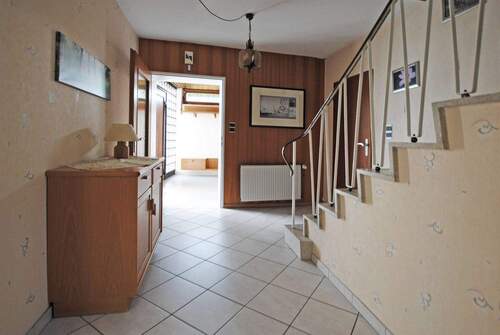 Der Flur Blickrichtung Eingang - 